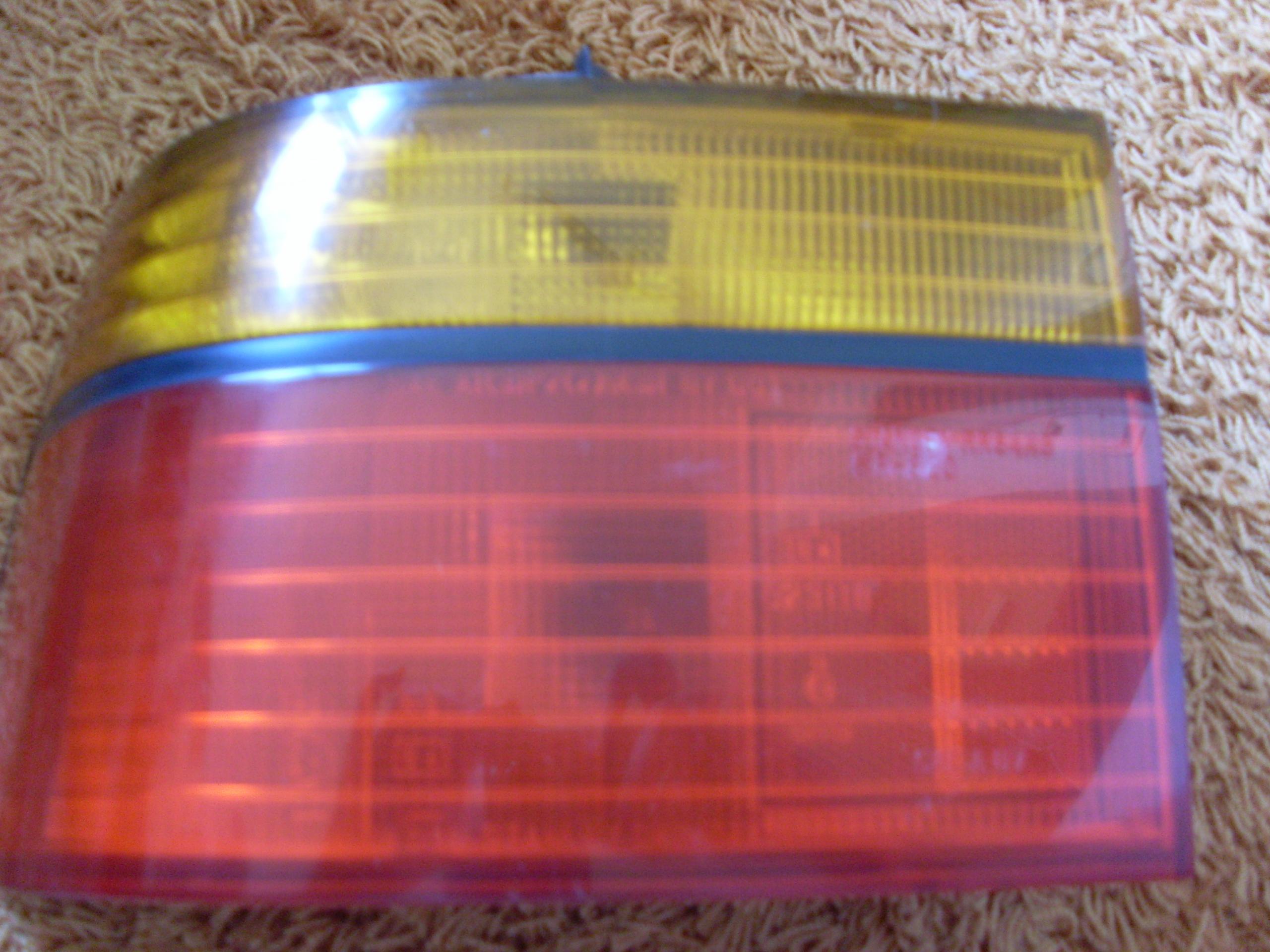 SL371144.JPG