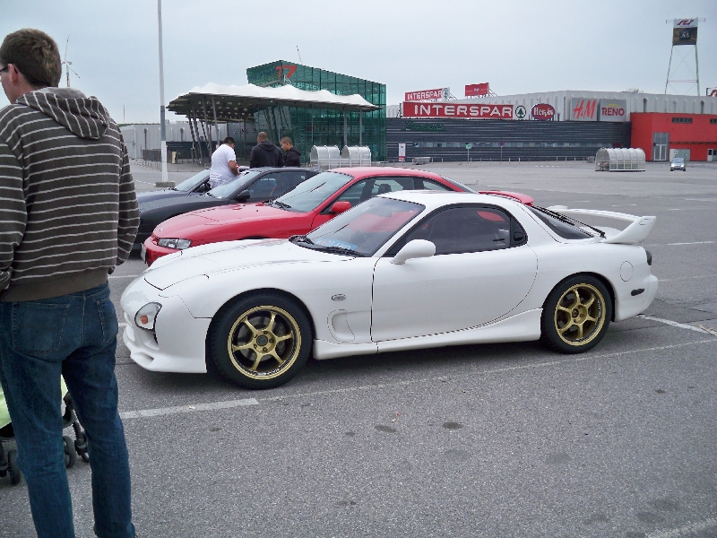 scs20062010023.jpg