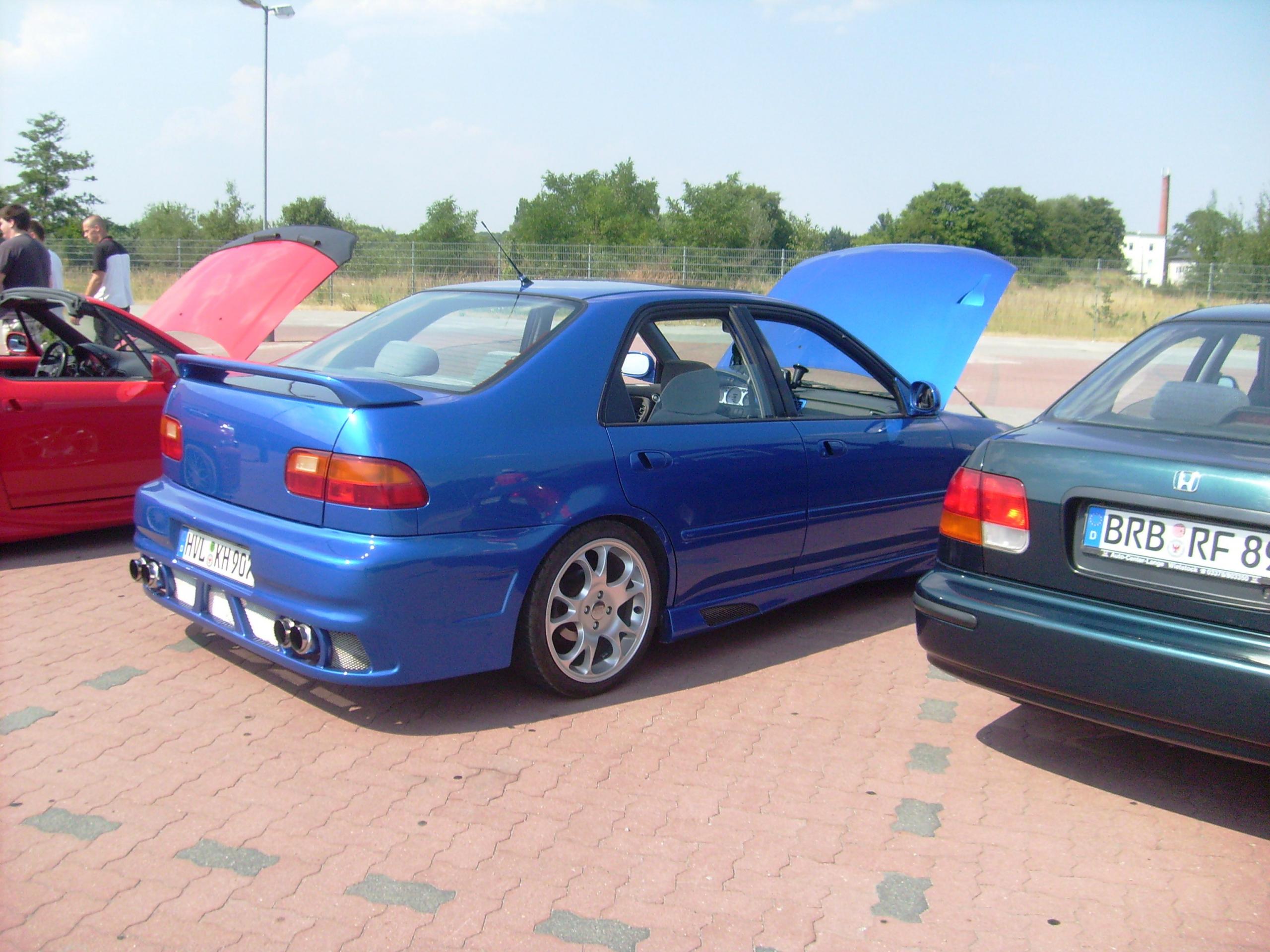 S7300016.JPG