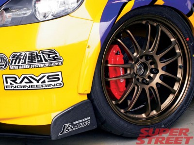 130_0705_11_z+2005_honda_fit+volk_racing_re30_wheel.jpg