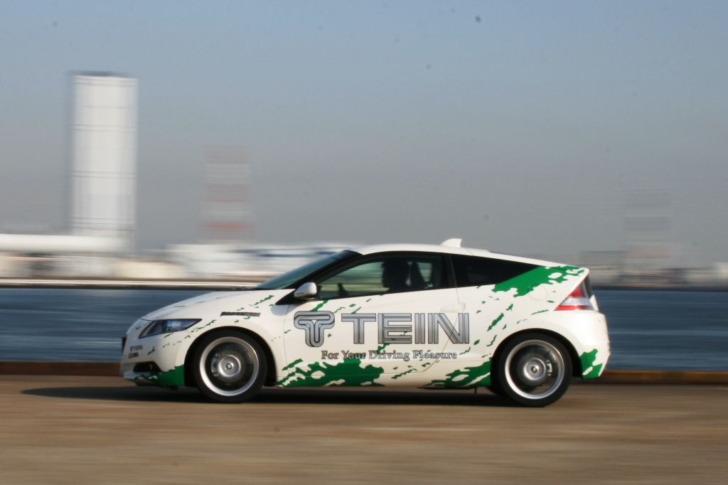 CR-Z_002.jpg