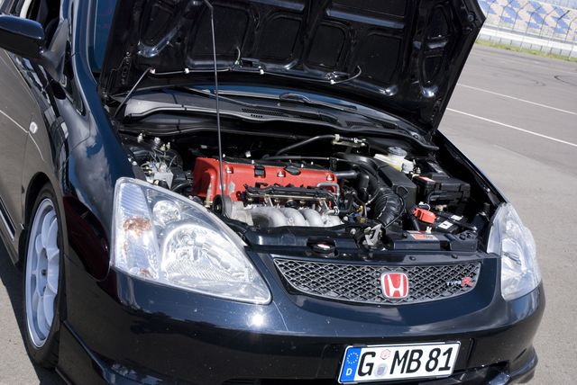 Motorraum.jpg