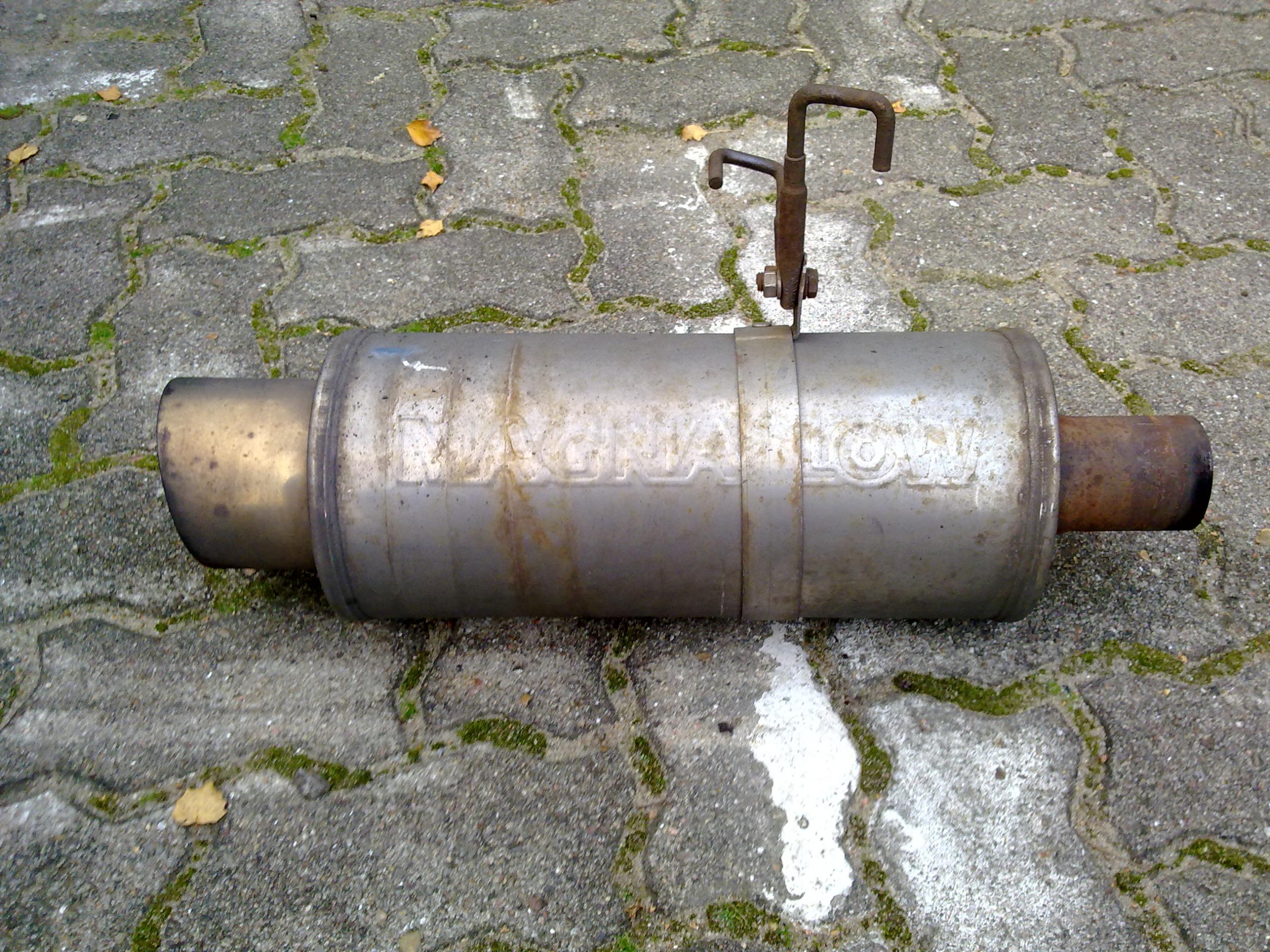 14102010172.jpg