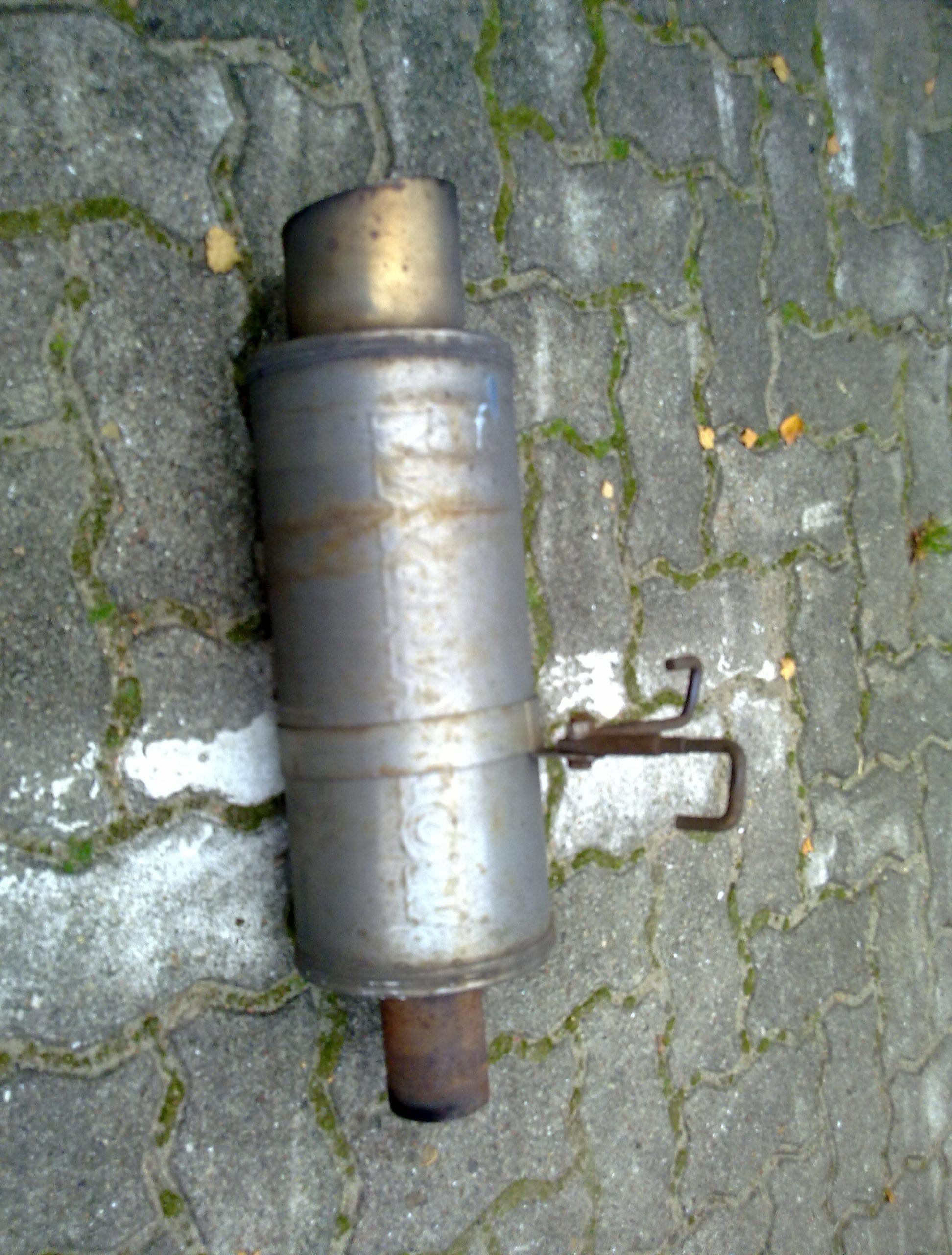 14102010176.jpg