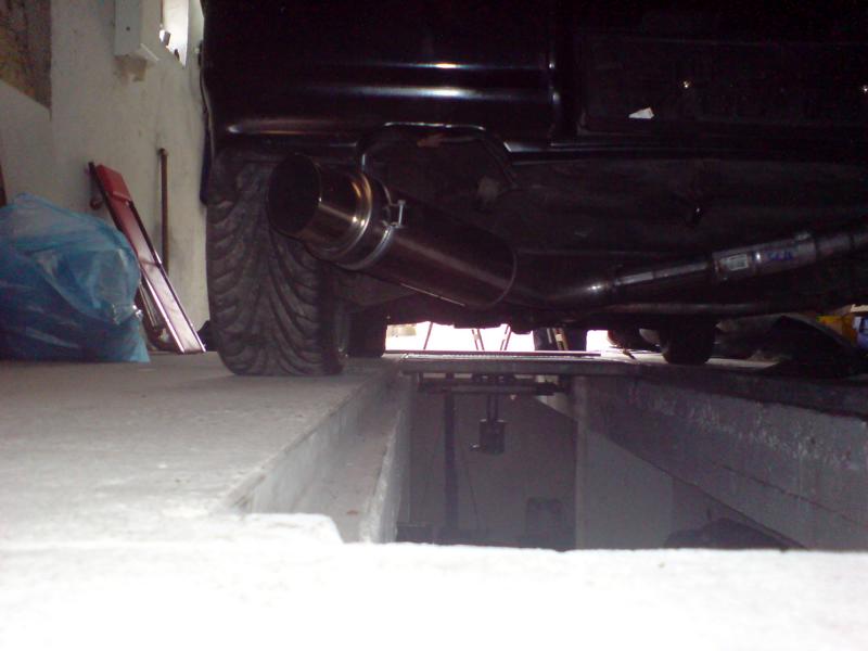 Heckfertig mit Magnaflow (1).JPG