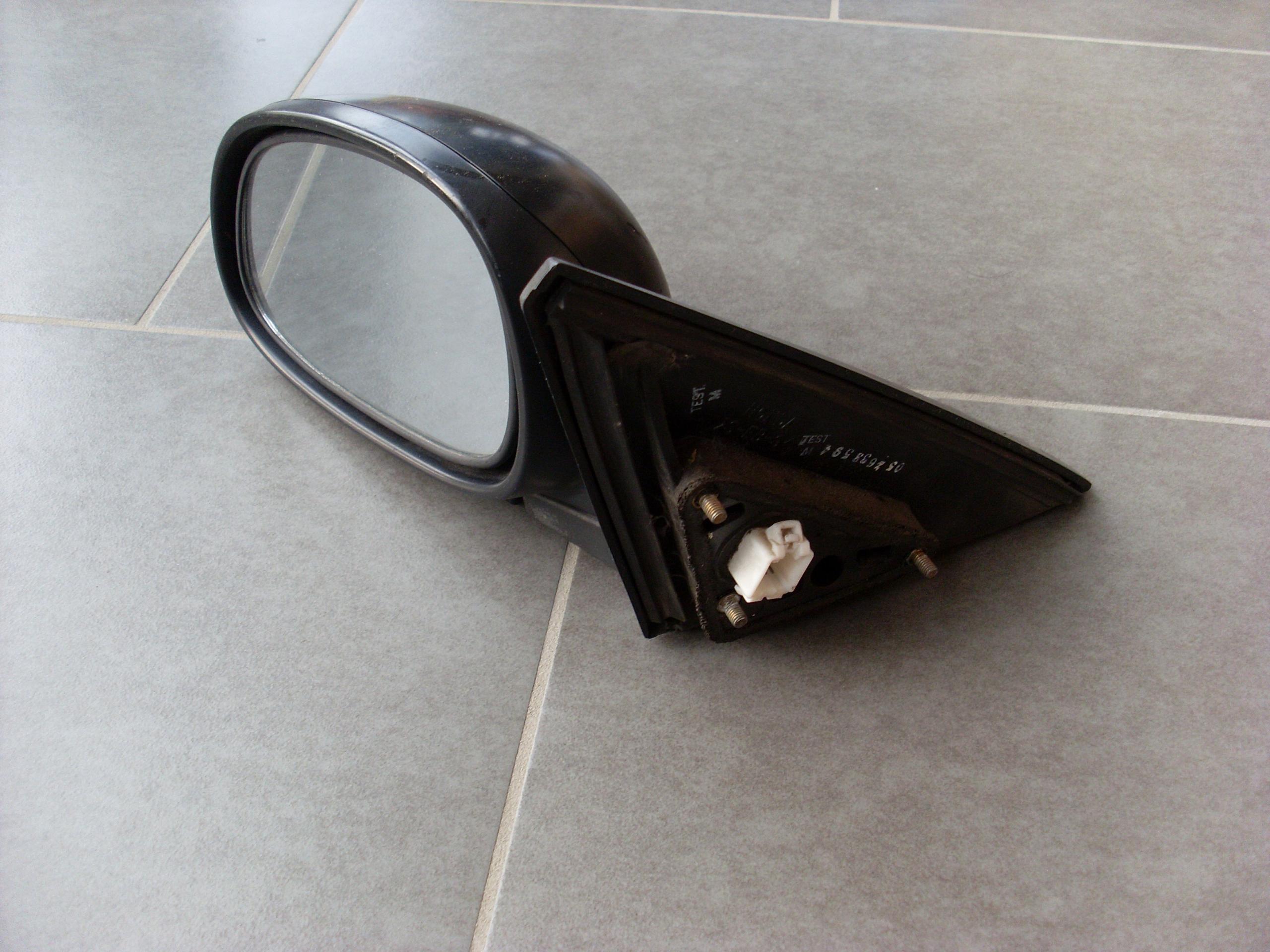 SL385626.JPG