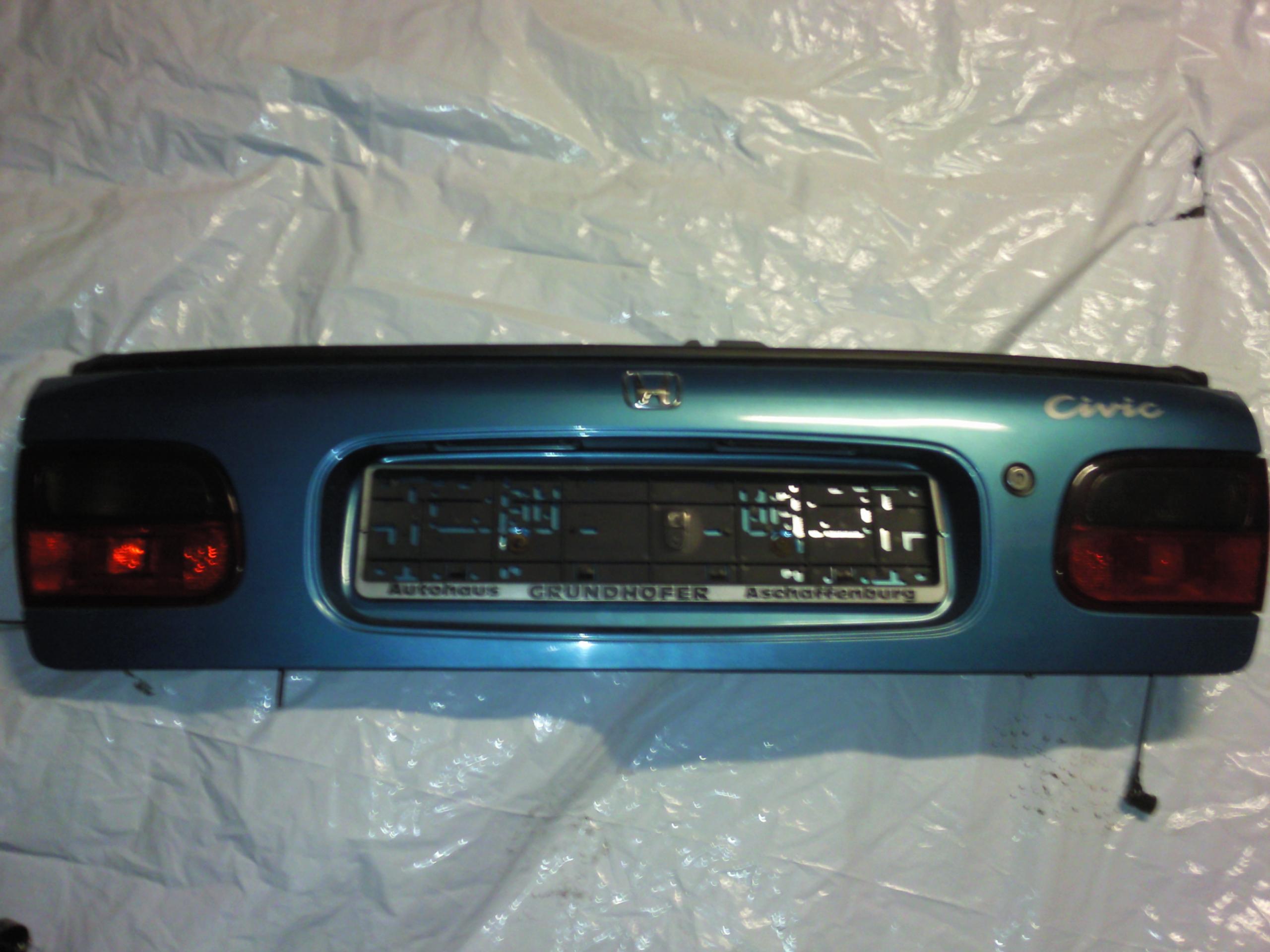 12112010002.jpg