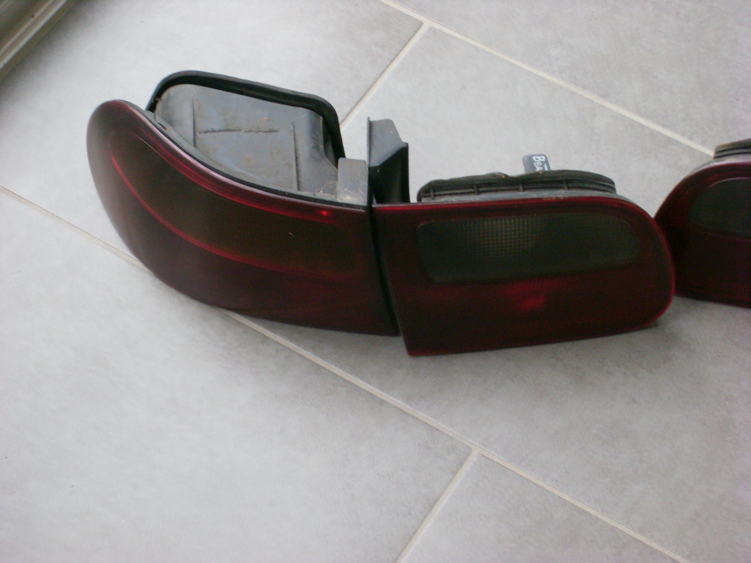 SL385353.JPG