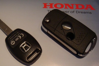honda 2    type a 7,5x3,5x1,5cm.JPG