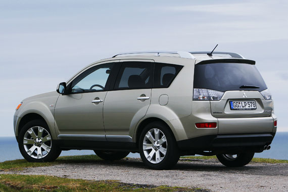 2009-1-11_-_mitsubishi_outlander_-_neue_motoren_-_002.jpg