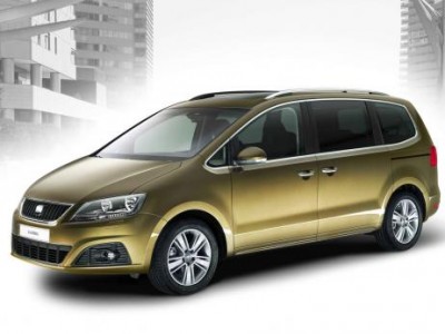 Seat_Alhambra_2010_002.jpg