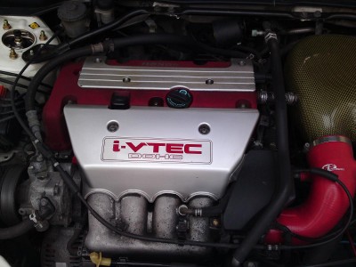 DC 5 engine 1.JPG