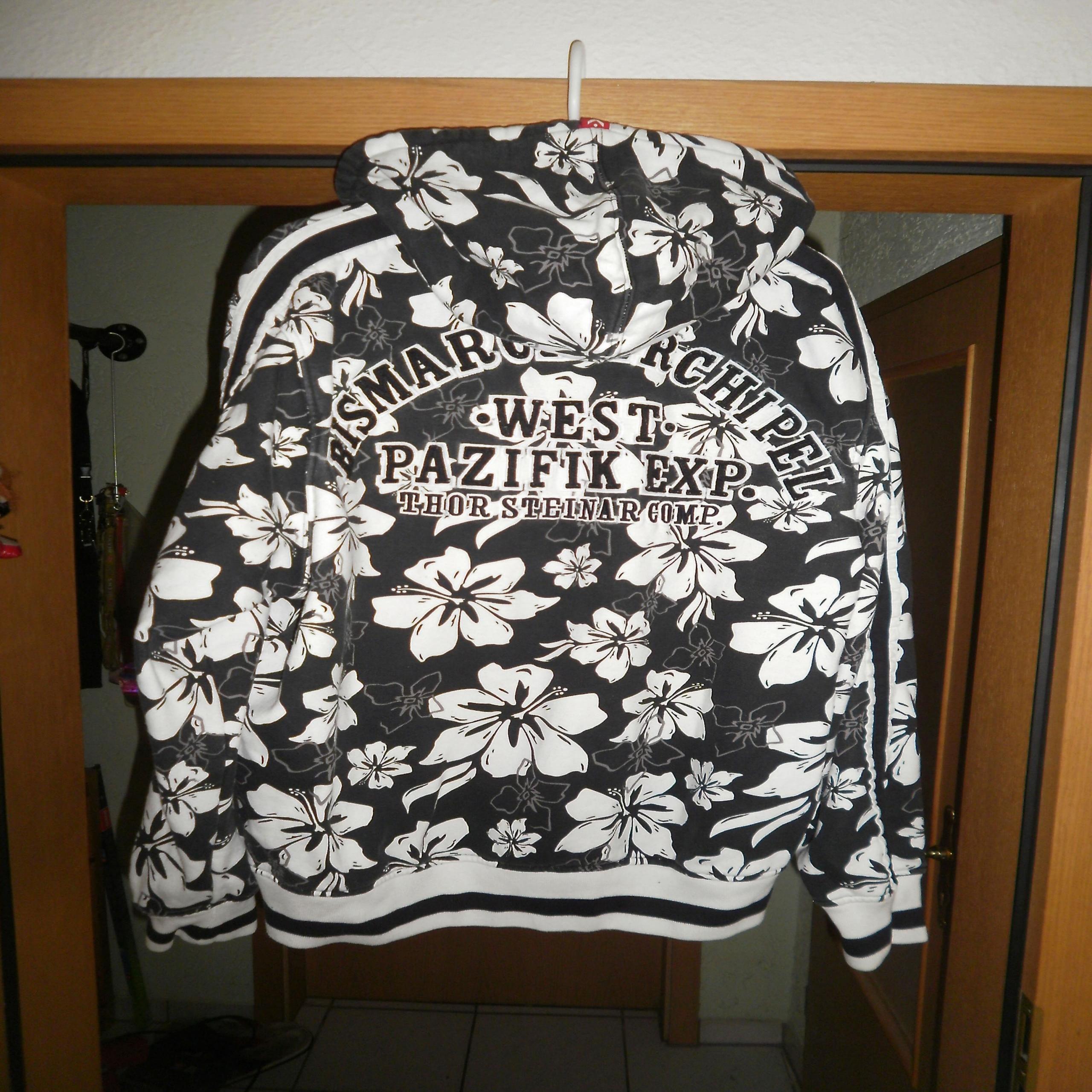 PB110097.jpg