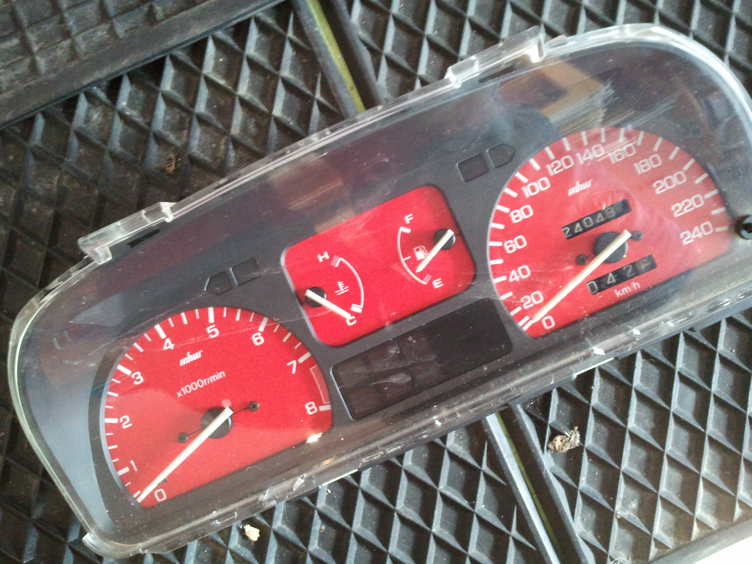Tacho ED9 foliert Bild - Tacho Rot 2 - 1,49 MB - Honda ...
