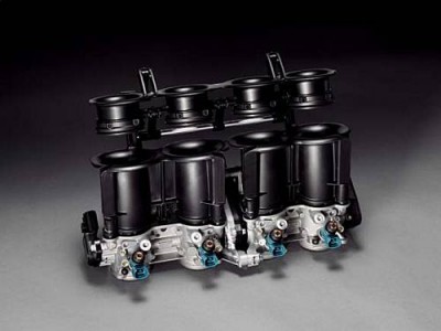 yamaha_yzf-r1_2009_ycci_jpg_341250.jpg