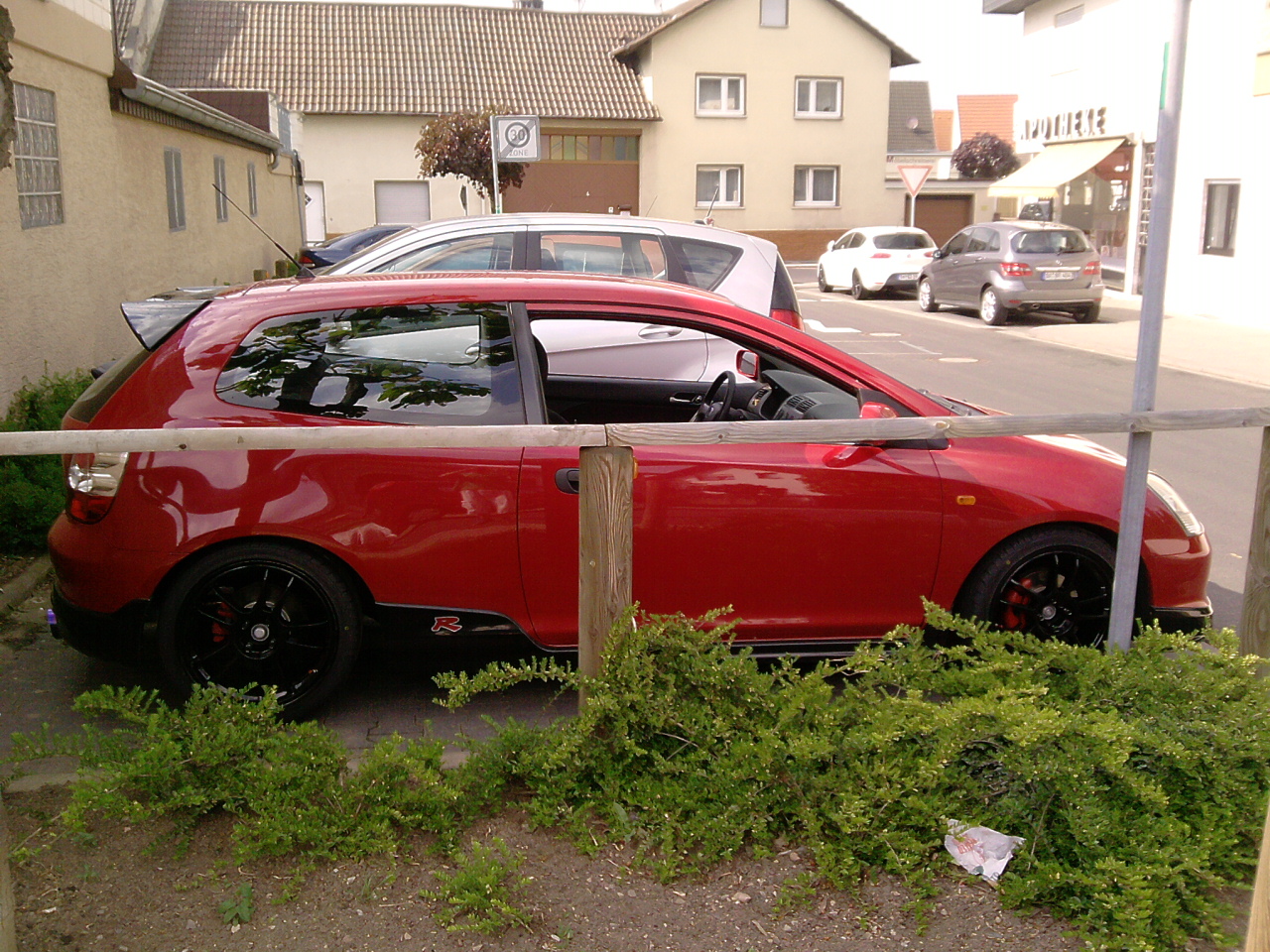 P300411_16.23_[03].jpg