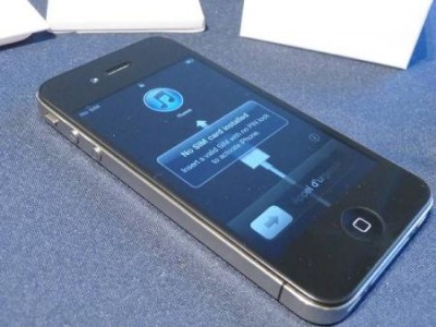iphone-4-schwarz-32gb-ch-modell-gebraucht.jpg