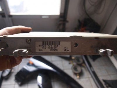 P28 ECU.JPG