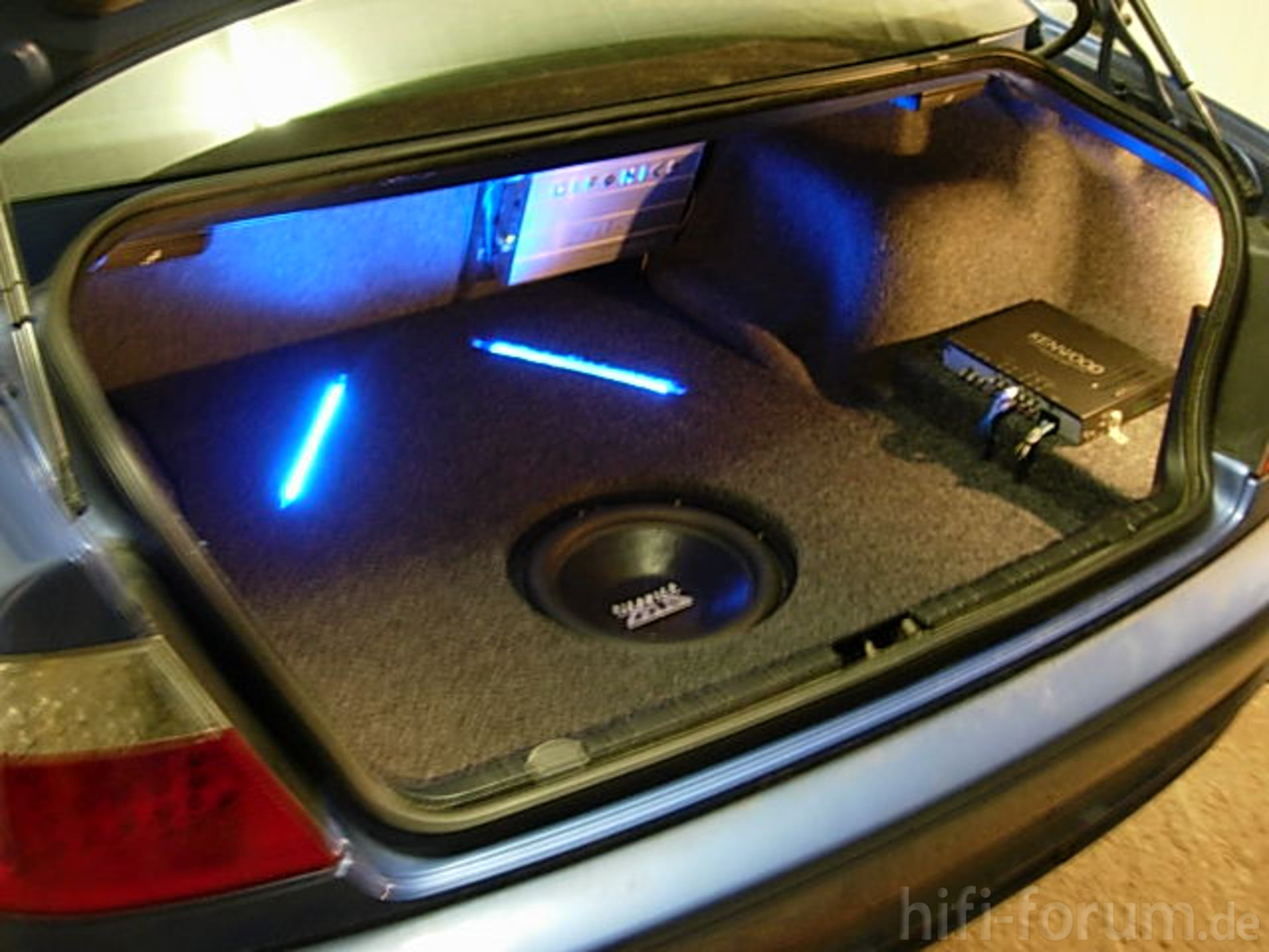 kofferraumausbau-meines-bmw-e46-320ci_2748.jpg
