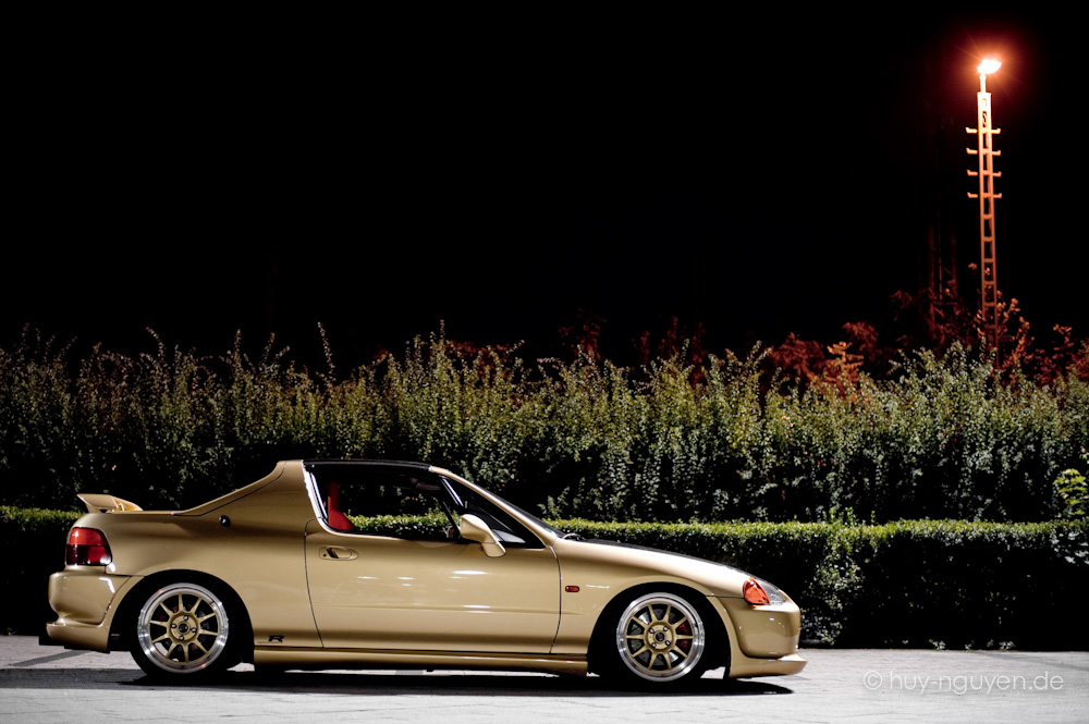 Honda CRX Del Sol (Bronze).jpg
