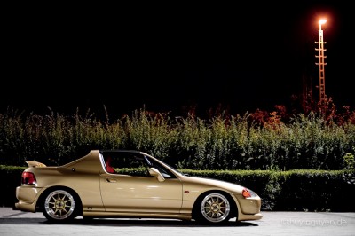 Honda CRX Del Sol (Bronze).jpg