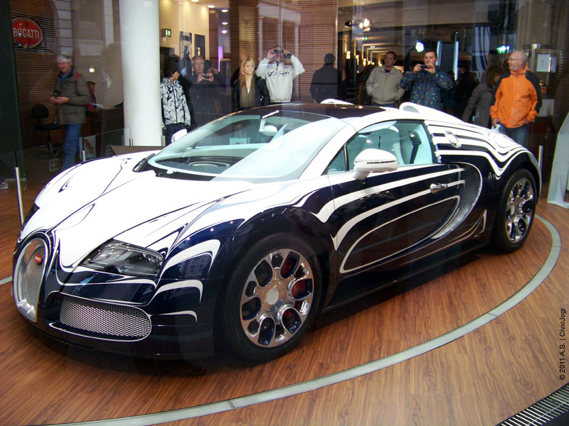 BugattiVeyron.jpg