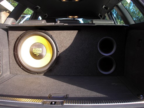 155_Audi%20A4%20Subwoofer%20Audio%20System%20X-Ion%2015-1000.jpg