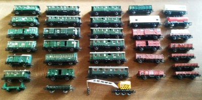 wagons.jpg