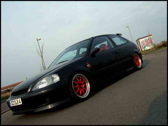 jdm-ek9-red-rims-lowered.jpg