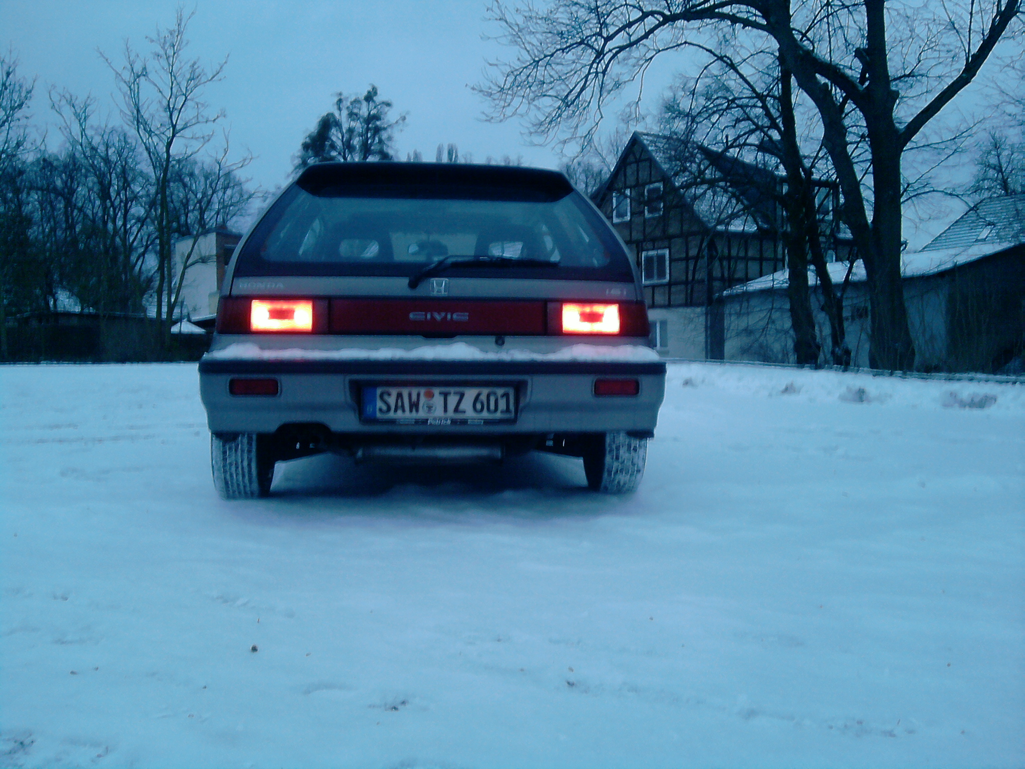 P010109_00.23_[03].jpg