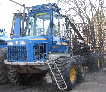 R81030.jpg