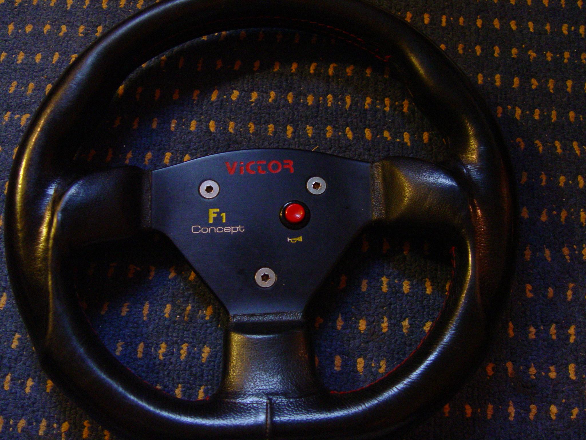 Victor F1 Sportlenkrad_0001.JPG