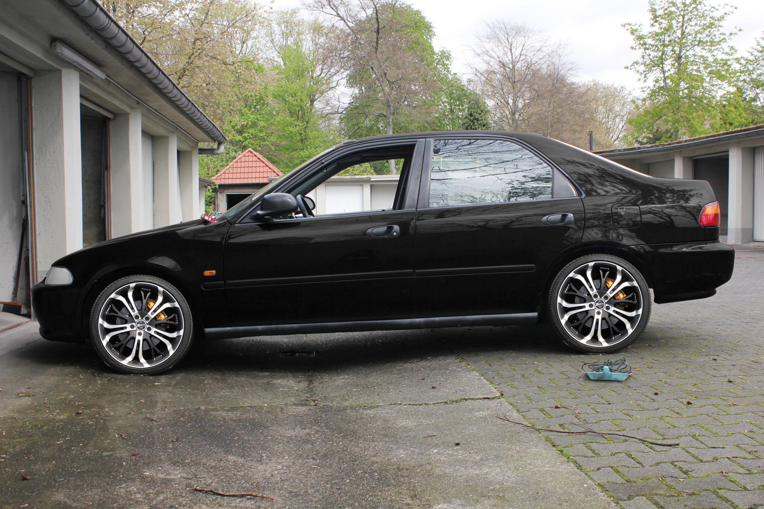 IMG_0492_black.jpg