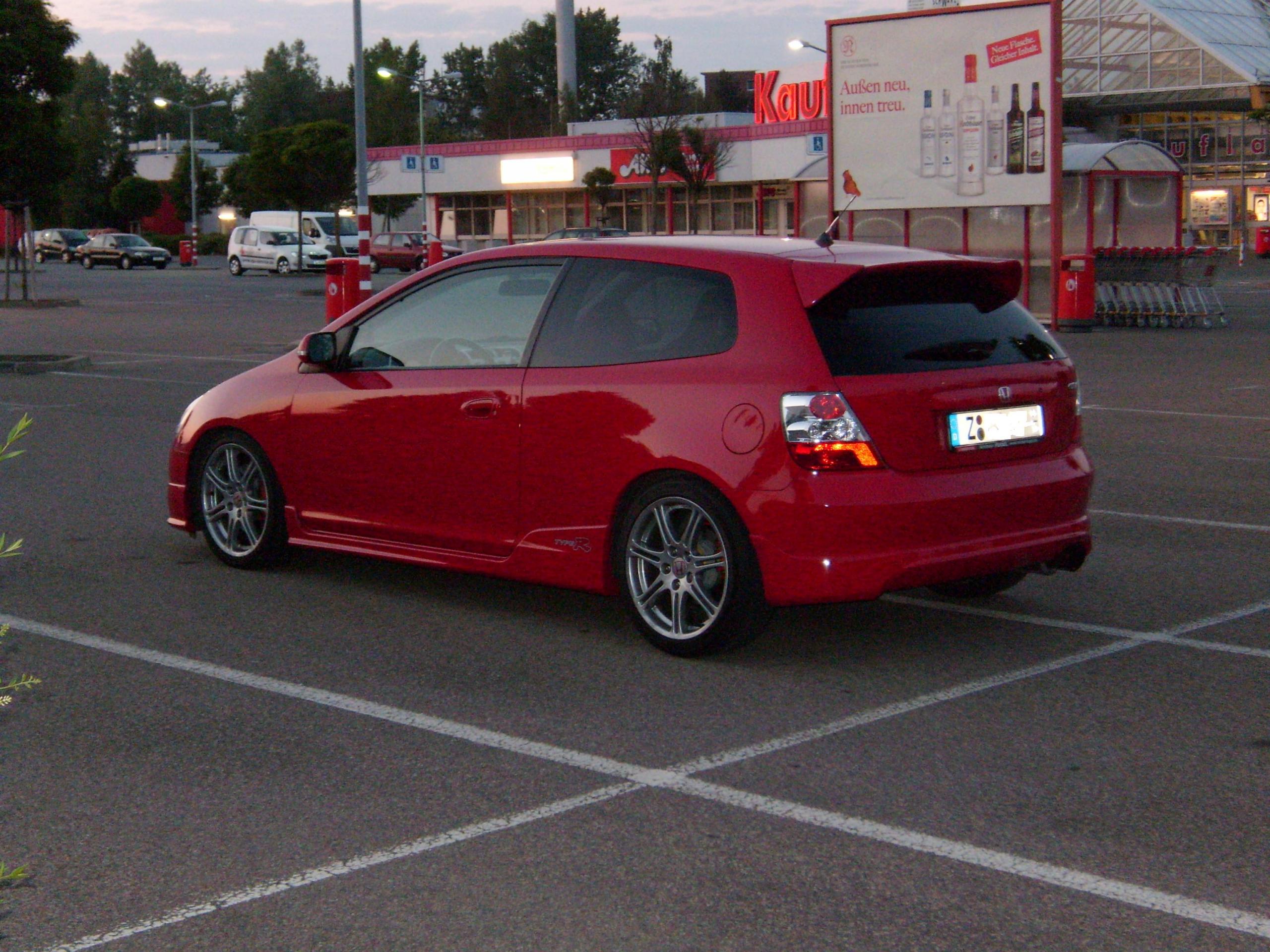 SL742473.JPG