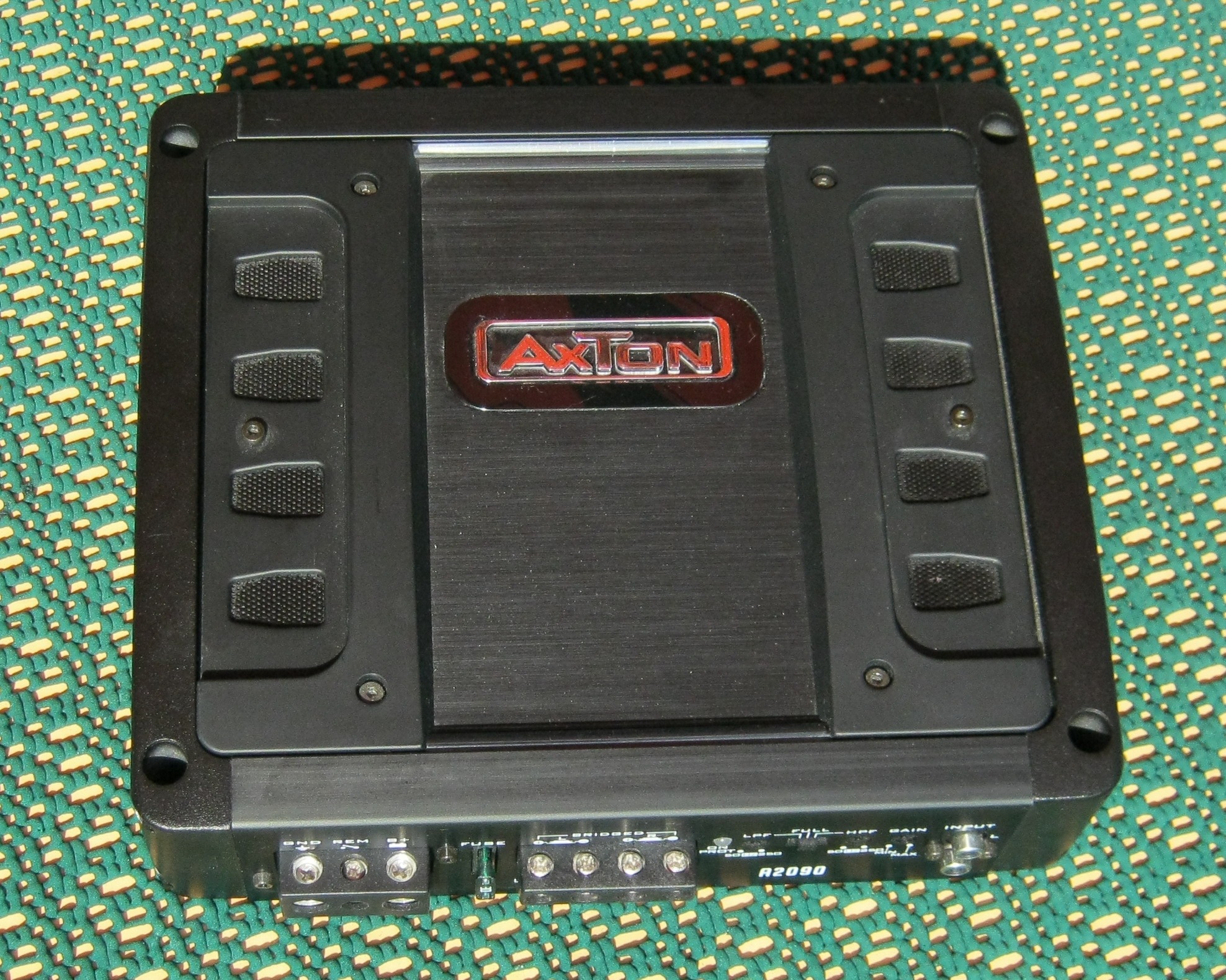 axton_A2090.jpg