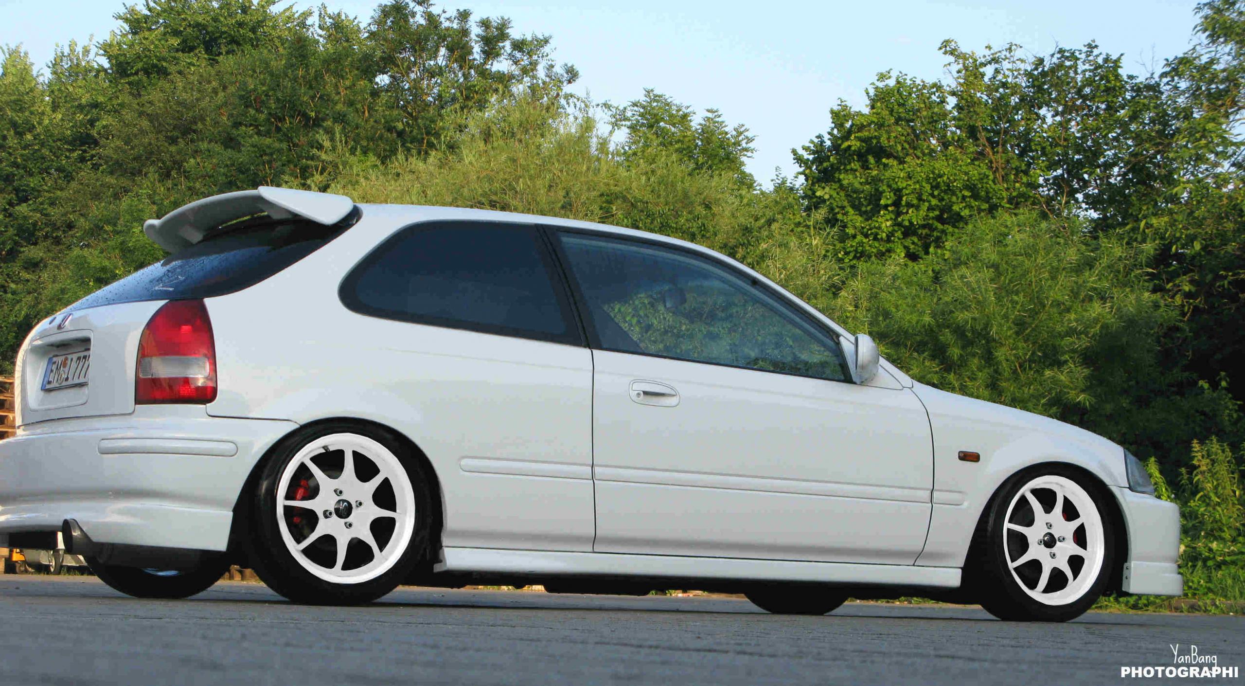 EK4 for FAKE Komplett Weiß.jpg