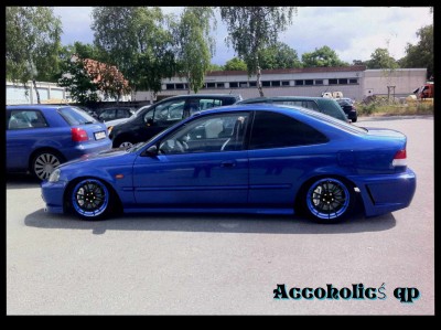civic_qp_oz_slammed.jpg
