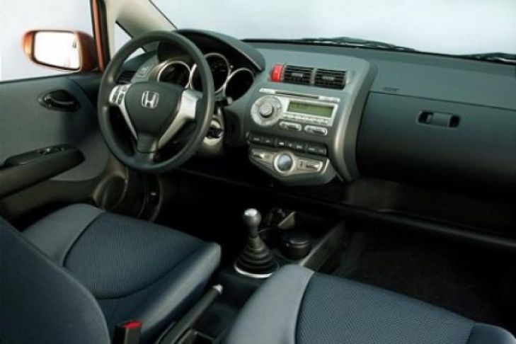 honda_jazz_modelljahr_2005_729x486_0a49fcf8f032b5f7_1364214883.jpg