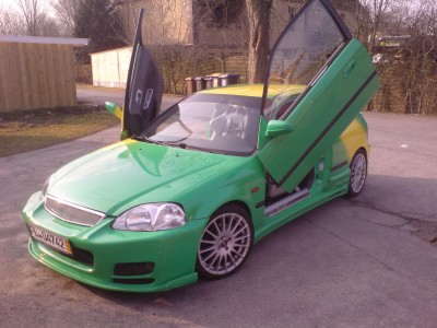 Auto ganz LSD offen 2.JPG
