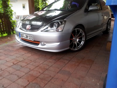 Maxrev unterm Carport.jpg