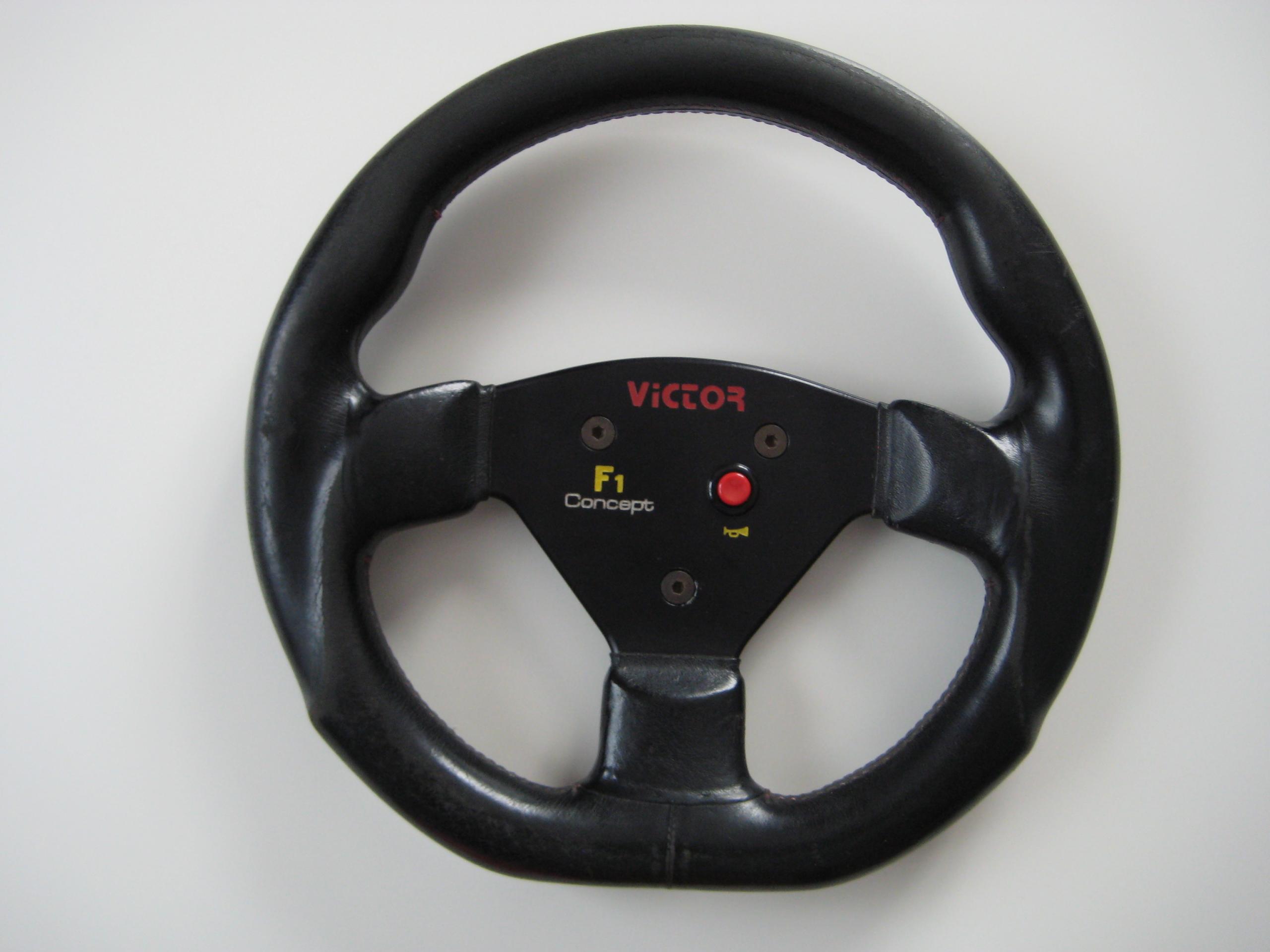 Victor F1 Sportlenkrad_001.JPG