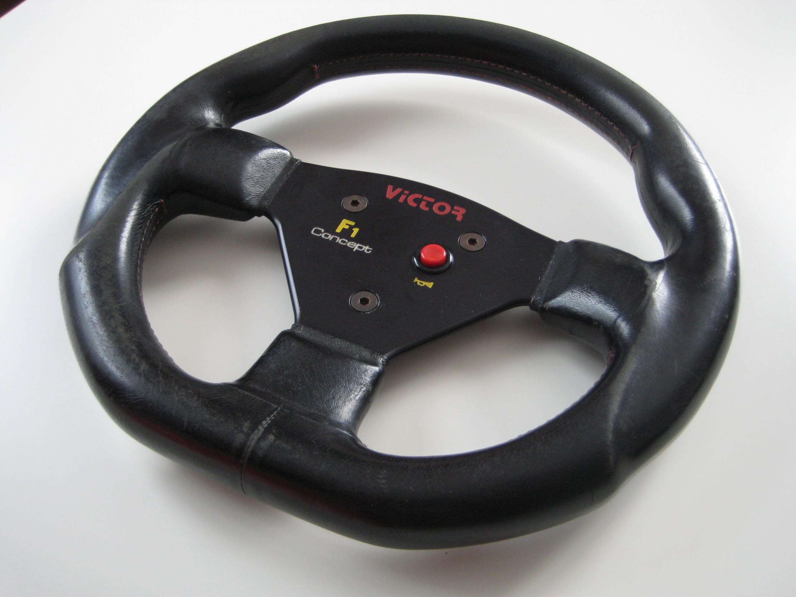 Victor F1 Sportlenkrad_002.JPG