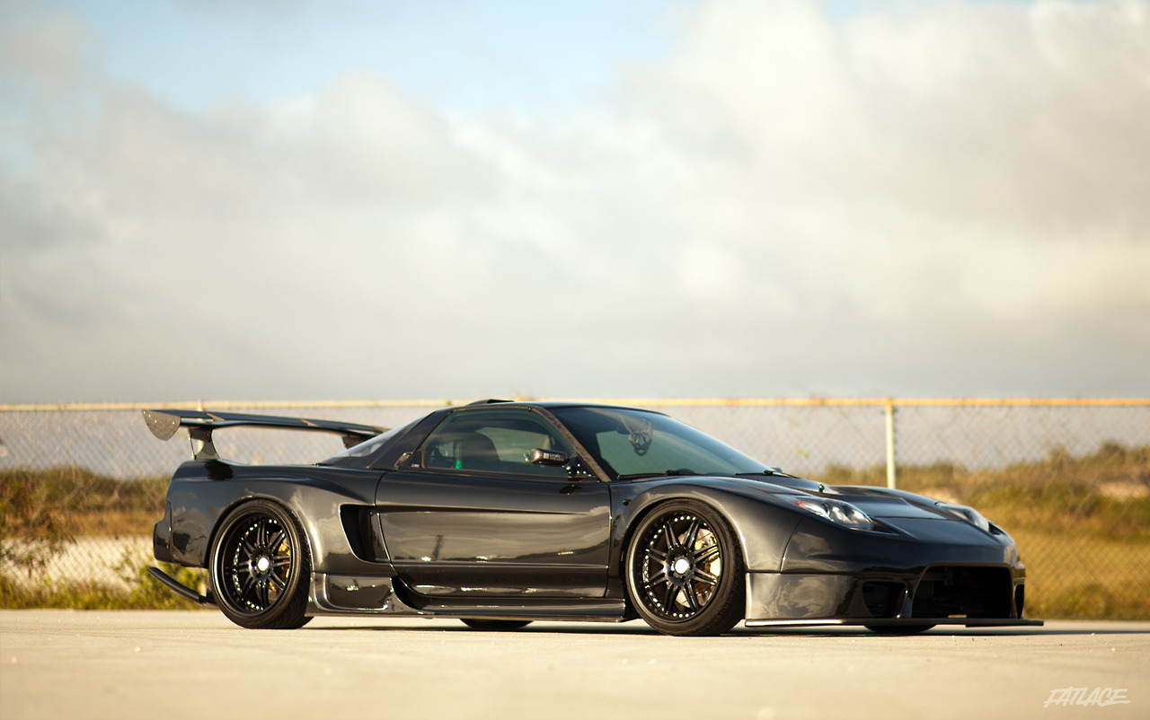 Honda NSX (Black on Black).jpg
