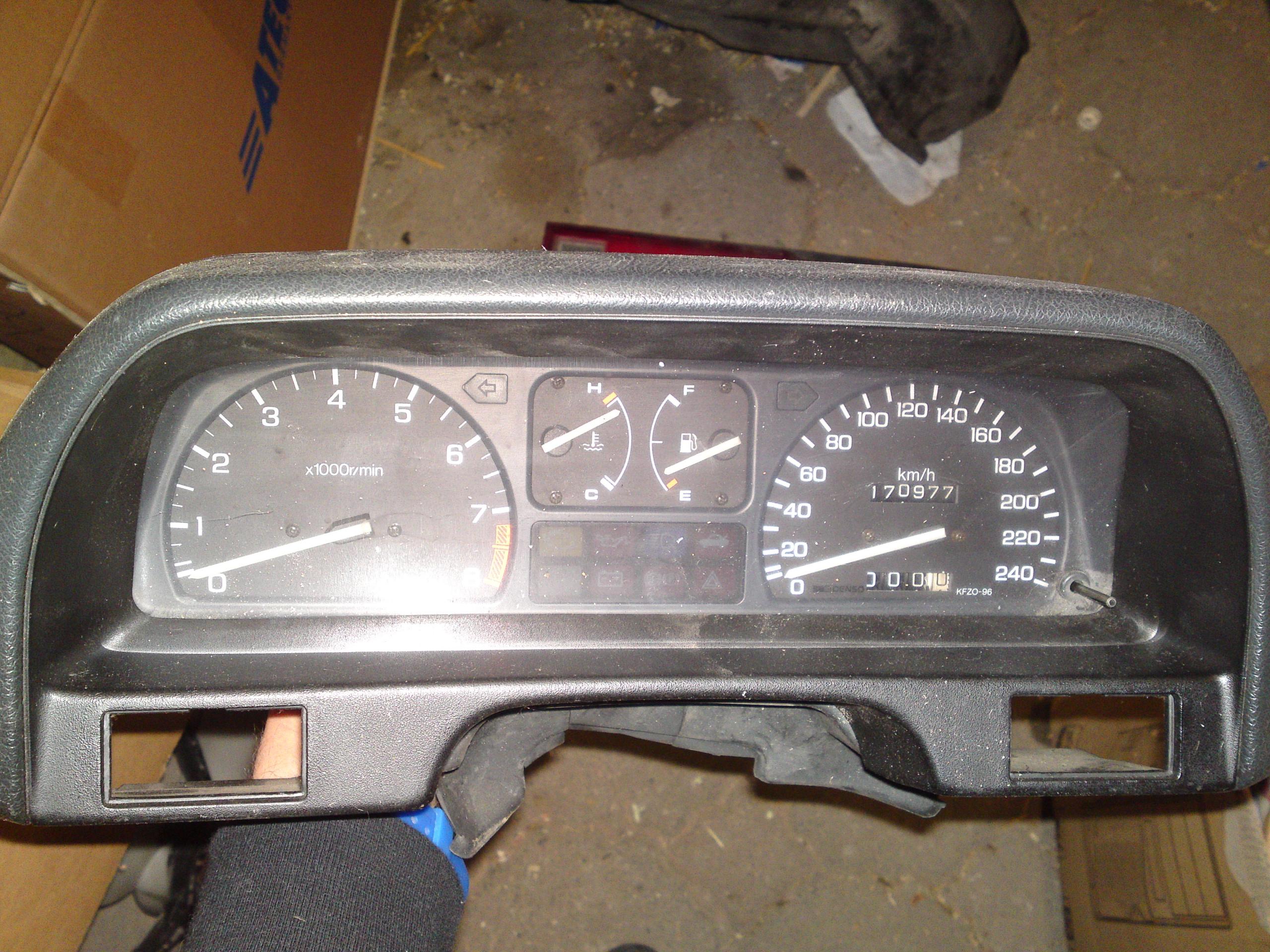 Tacho CRX.JPG