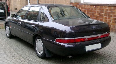 800px-Ford_Scorpio_rear_20080214 (1).jpg