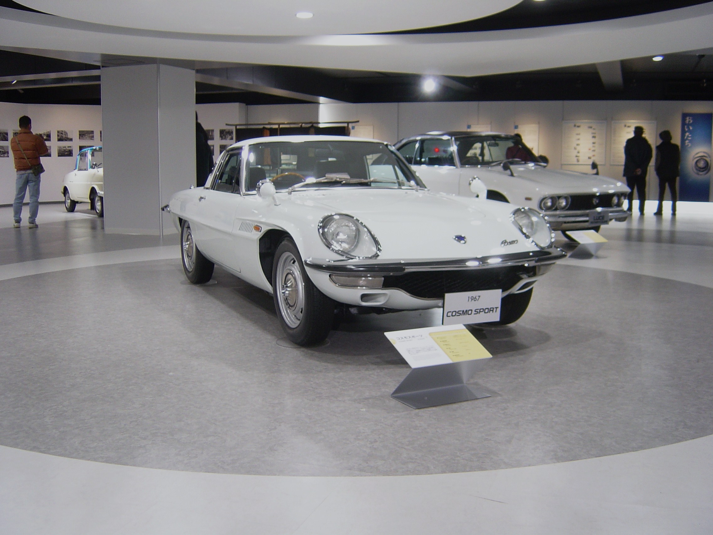 1967_mazda_cosmo_sport_1.jpg