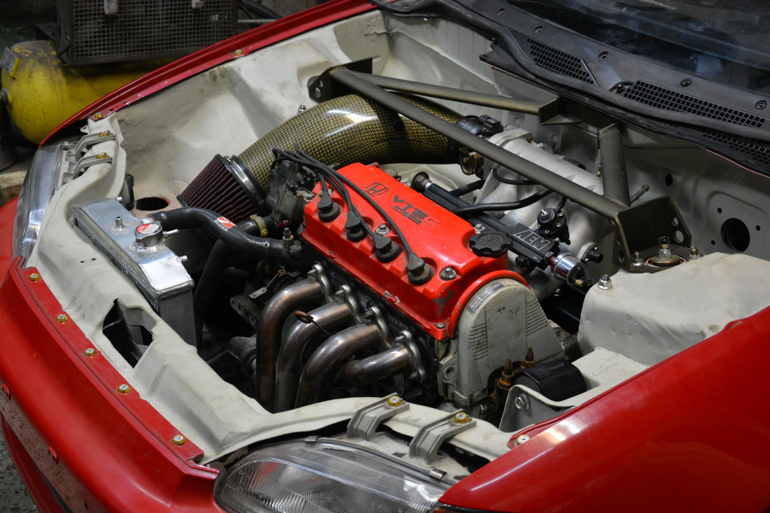 Motorraum.jpg