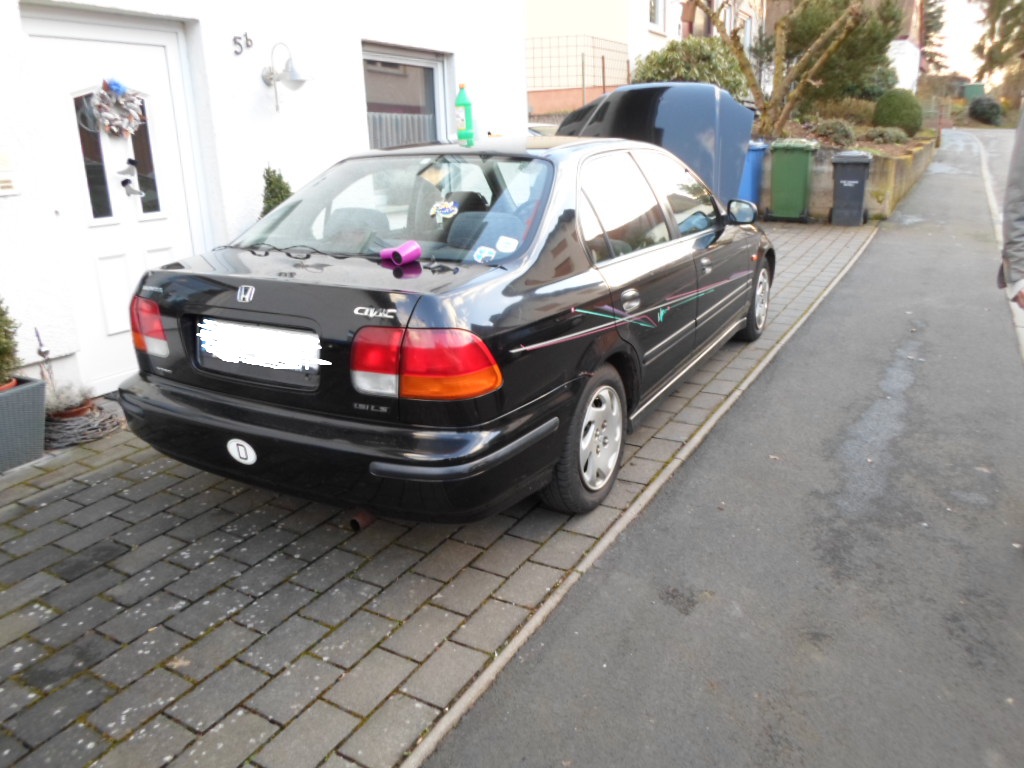 hinten_cens.jpg