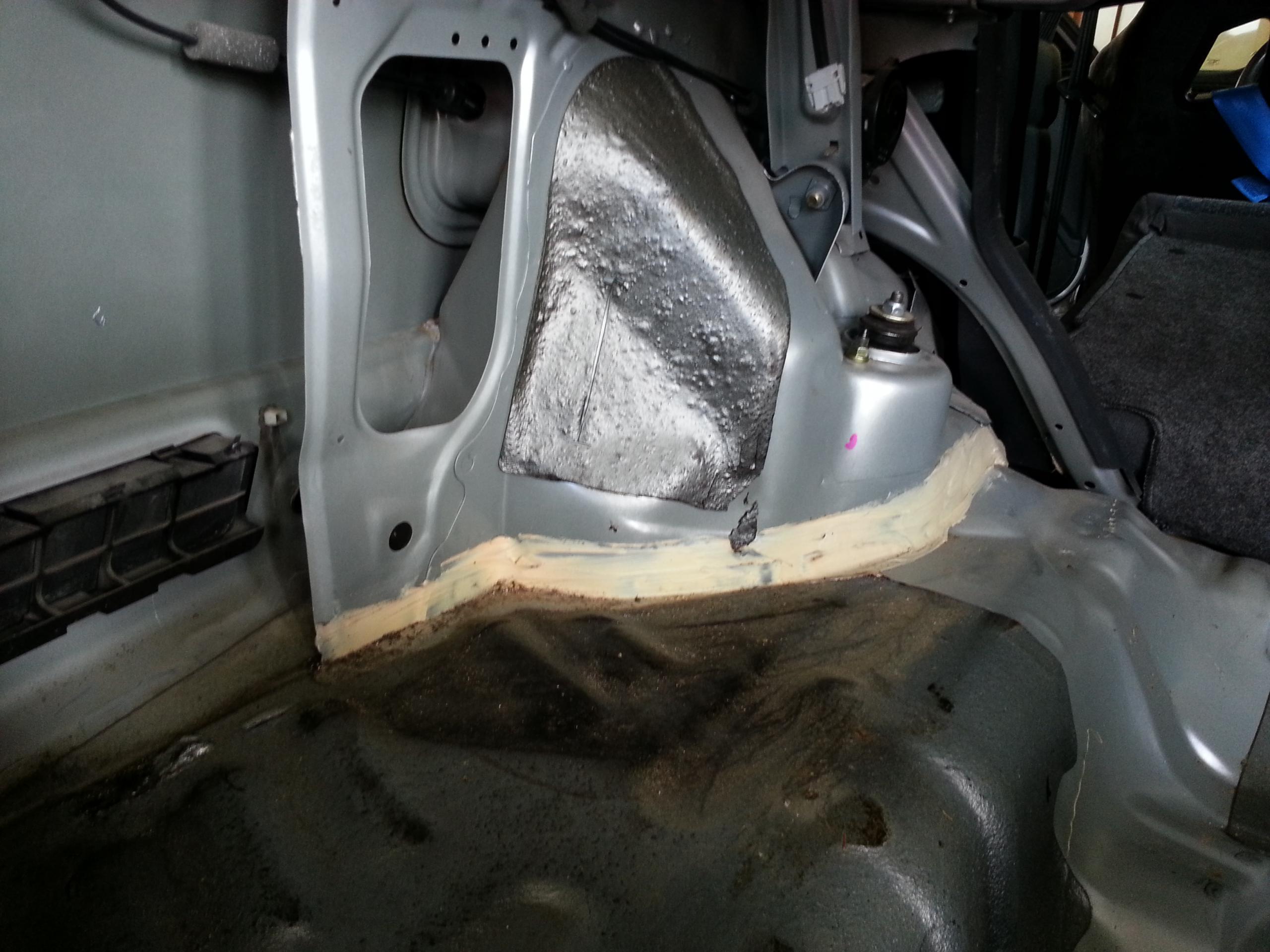 seite hinten links innen.jpg