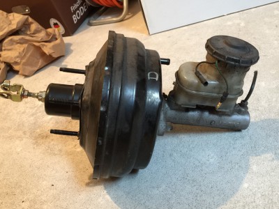 Bremskraftverstärker EE8 EE9 16,16.JPG